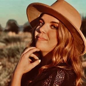 Meet your Posher, Eva